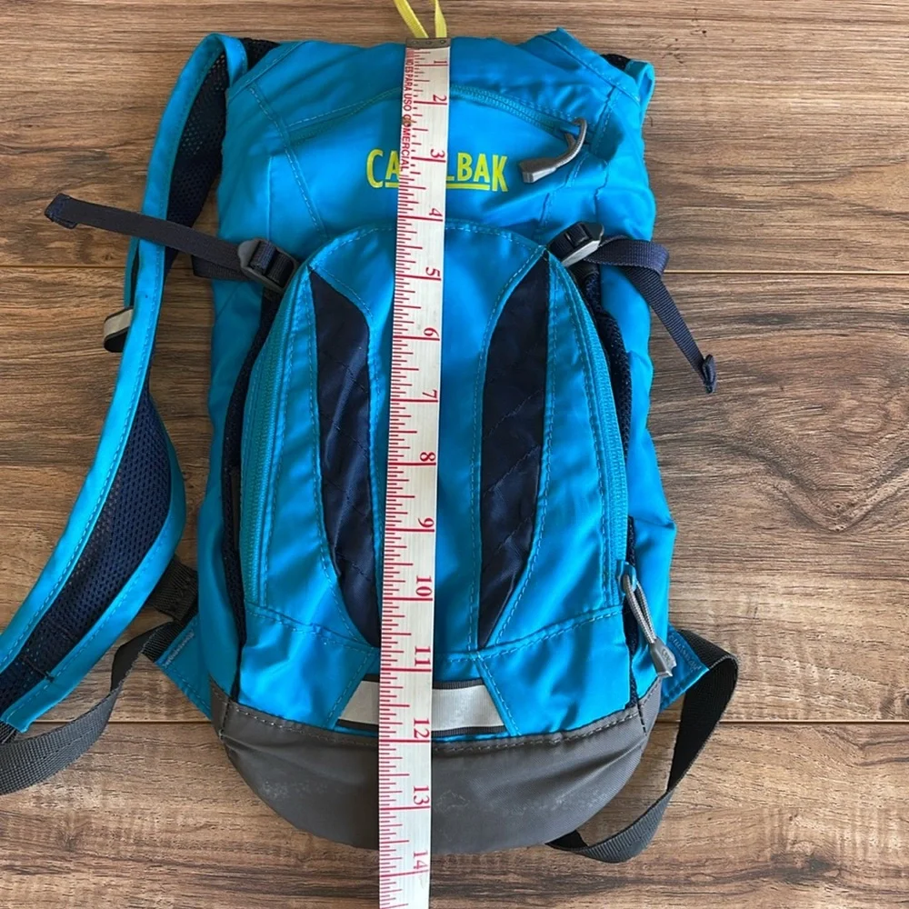Pre-owned CamelBak Kids Mule Blue Hydration Backpack w/o Reservoir Hiking Pack